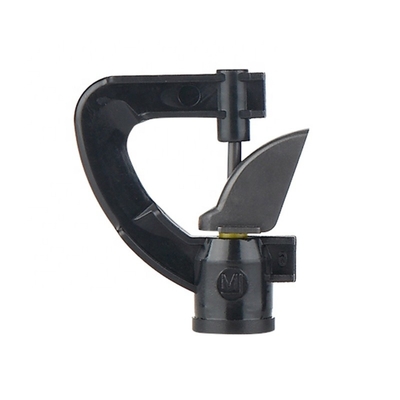 Sprinkler d'irrigation rotatif en plastique de génie durable pour jardin extérieur à la mode
