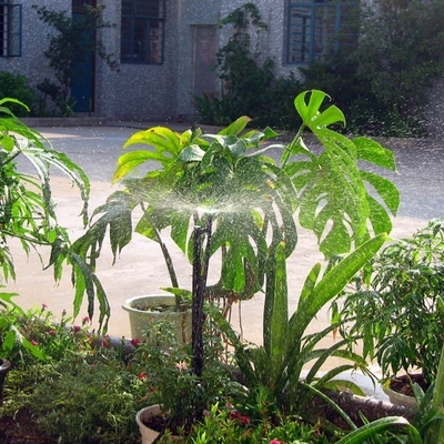 Sprinkler agricole en plastique pour l'arrosage des pelouses et l'irrigation efficace