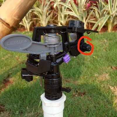 Sprinkler à oscillation pour l'industrie agricole professionnel et pratique