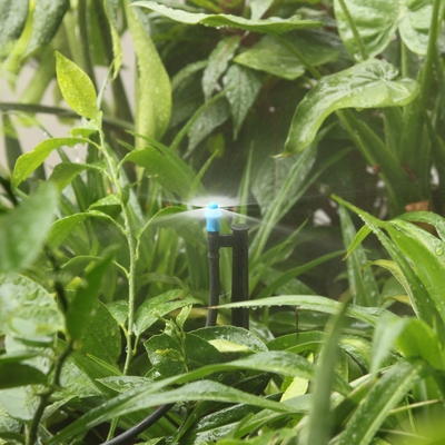 Arroseur rotatif pour l'irrigation atomisée en agriculture et en foresterie