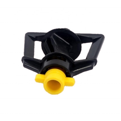Irrigation agricole 6 mm position verticale Sprinkler rotatif d'eau pour le gazon en rotation