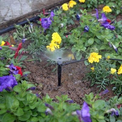 Image montre rayon/centrifugeuse Transplantation des cultures en pot Distance réglable Sprinkler irrigation Micro