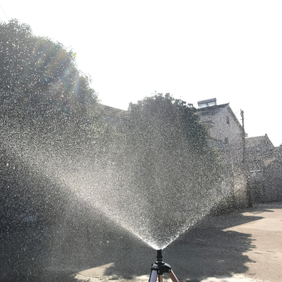 Système d'irrigation de pulvérisation automatique de levage à dispersion normale